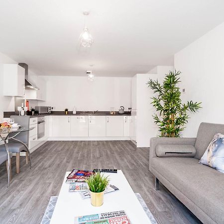 Luxury Apartment - Twin Beds - Selly Oak - Off-Street Parking - Free Netflix & Wifi - Top Rated 9Cc Birmingham Exterior photo